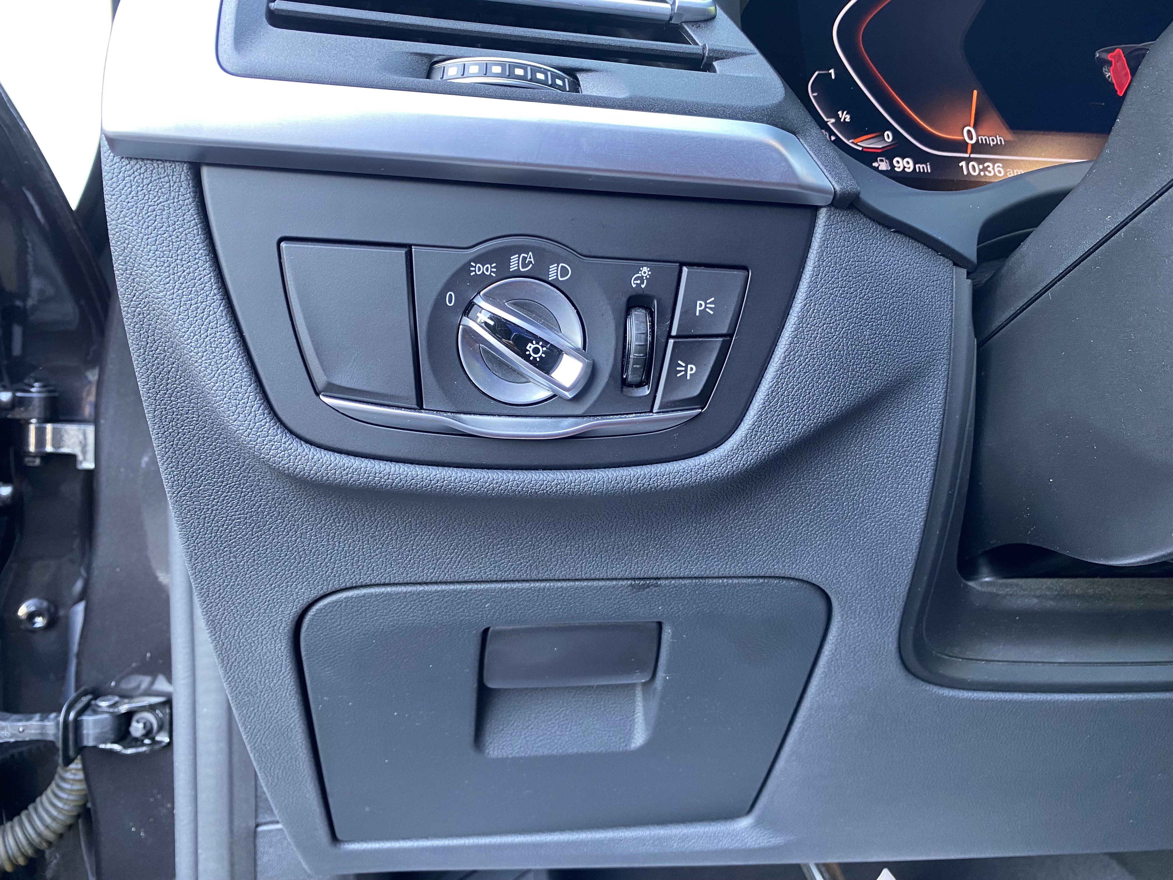 Used 2024 BMW X3 sDrive30i w/ Premium Package w/ZPA RWD image 17