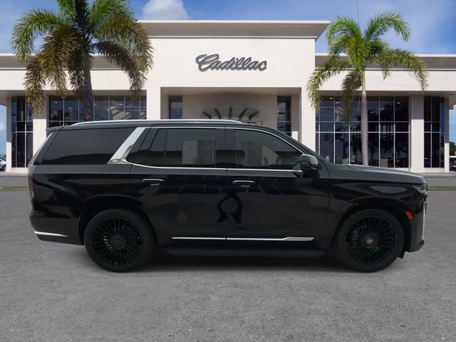 Used 2023 Cadillac Escalade Luxury image 16