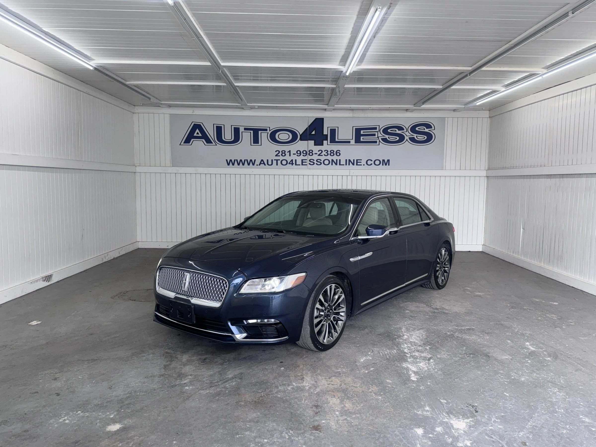 Used 2017 Lincoln Continental Select w/ Climate Package AWD/4WD image 1