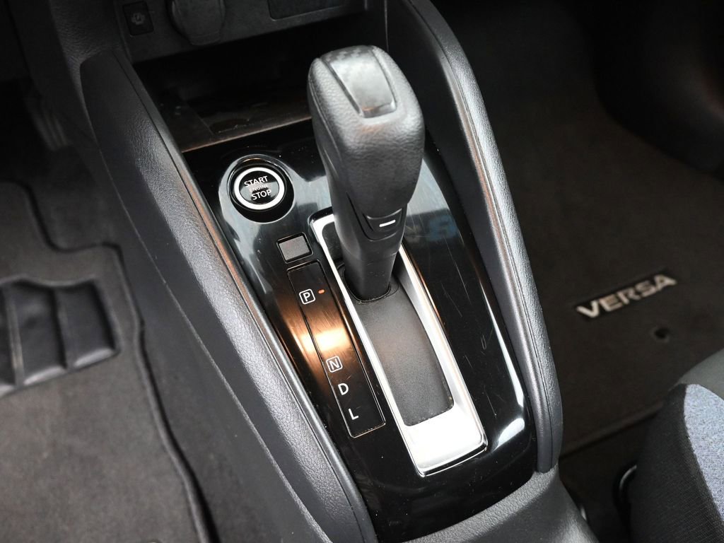 Used 2025 Nissan Versa SV image 26