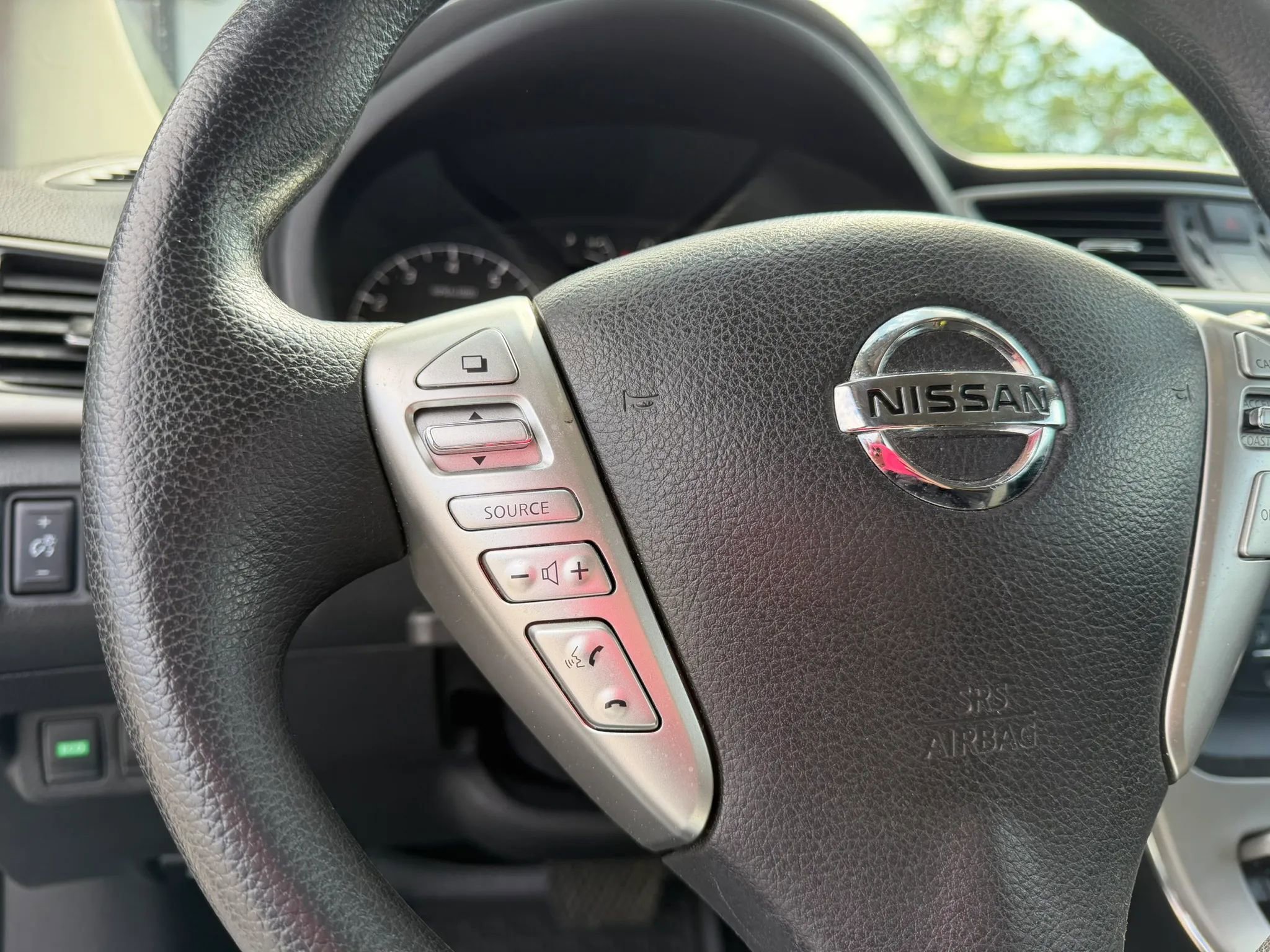 Used 2015 Nissan Sentra S image 14