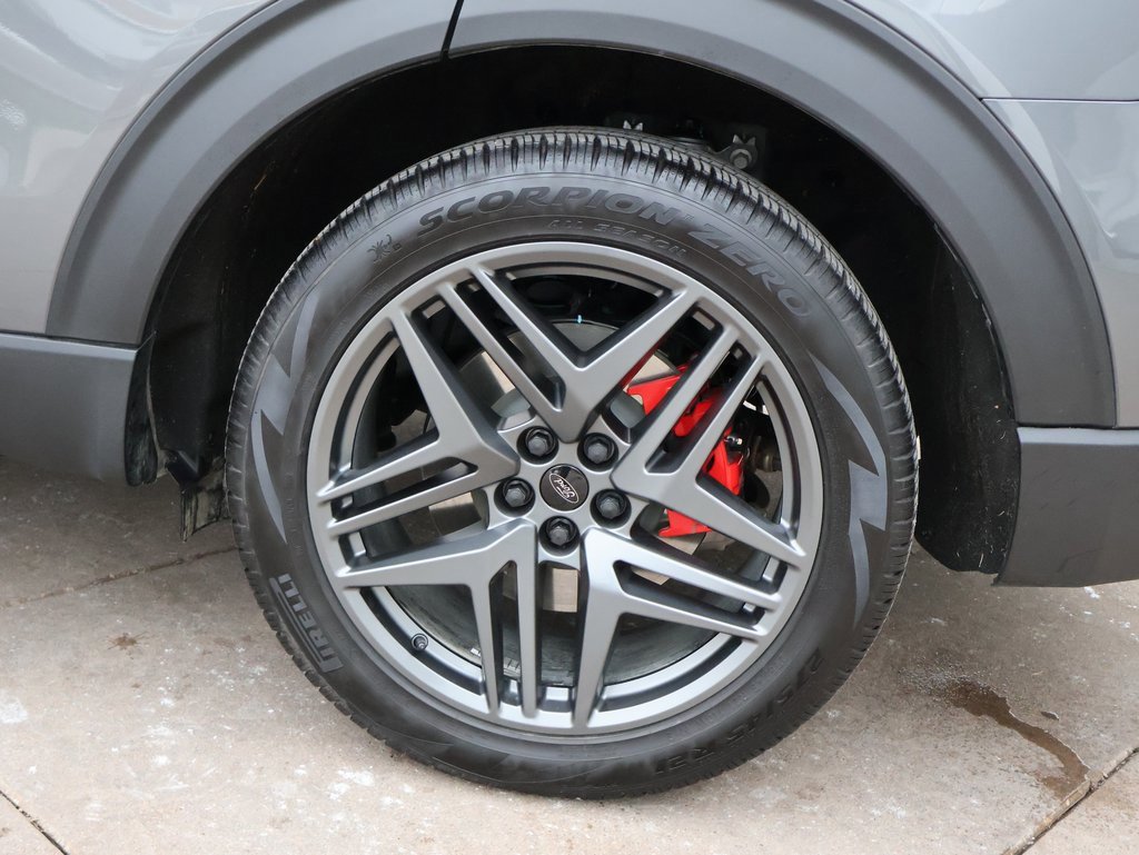 Used 2025 Ford Explorer ST w/ Sun And Sound Package image 44