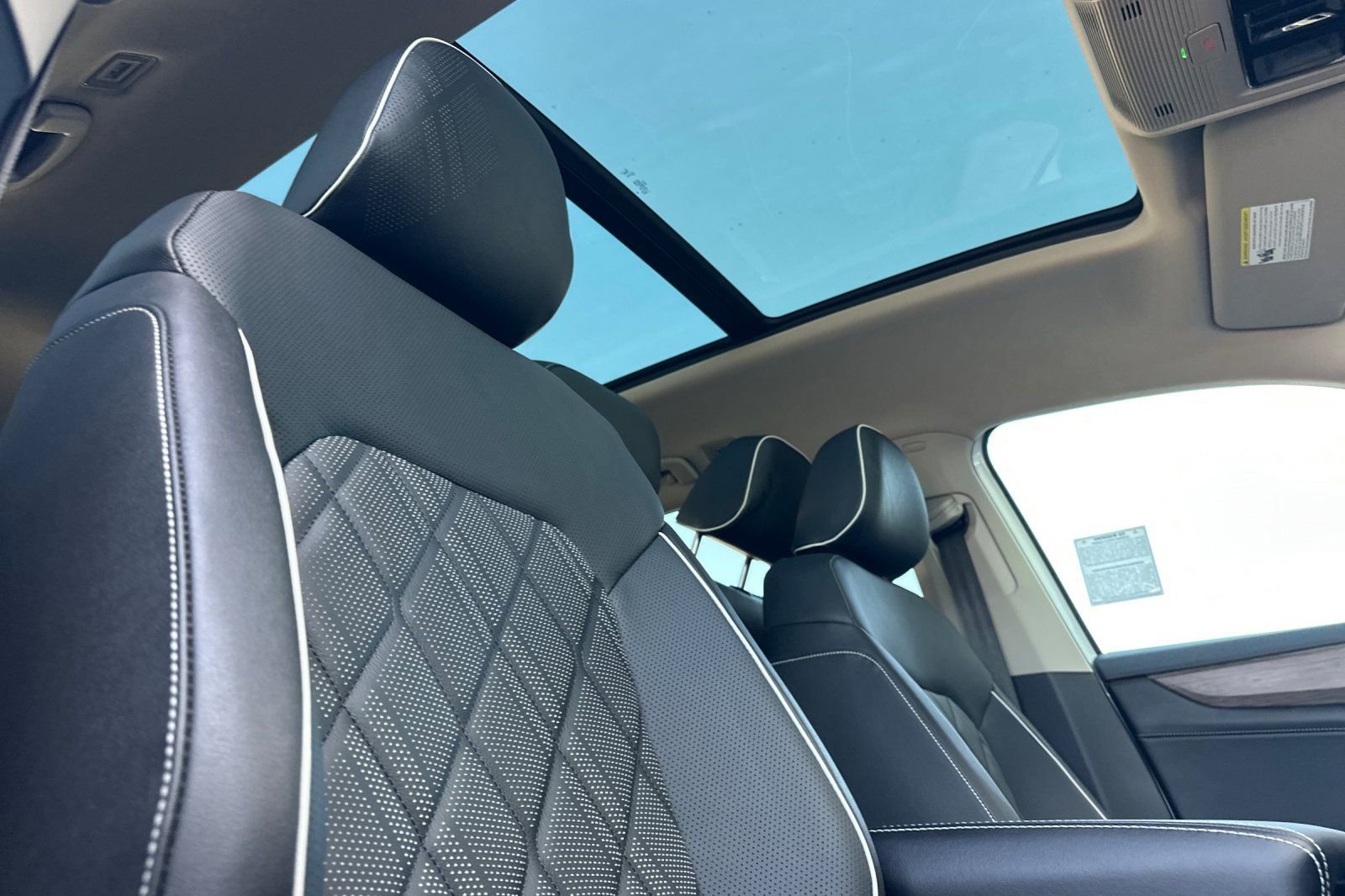 New 2026 Volkswagen Atlas SEL Premium R-Line image 16