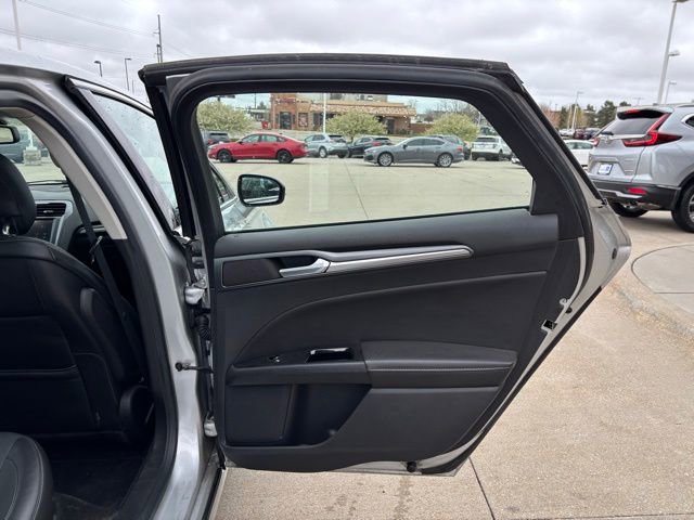 Used 2014 Ford Fusion Titanium image 21
