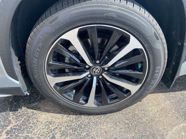 Used 2021 Toyota Highlander XSE image 9