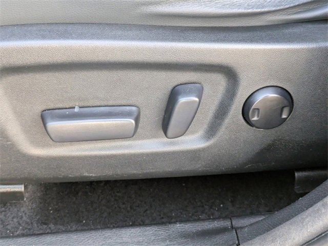 Used 2015 Toyota Highlander Limited image 23