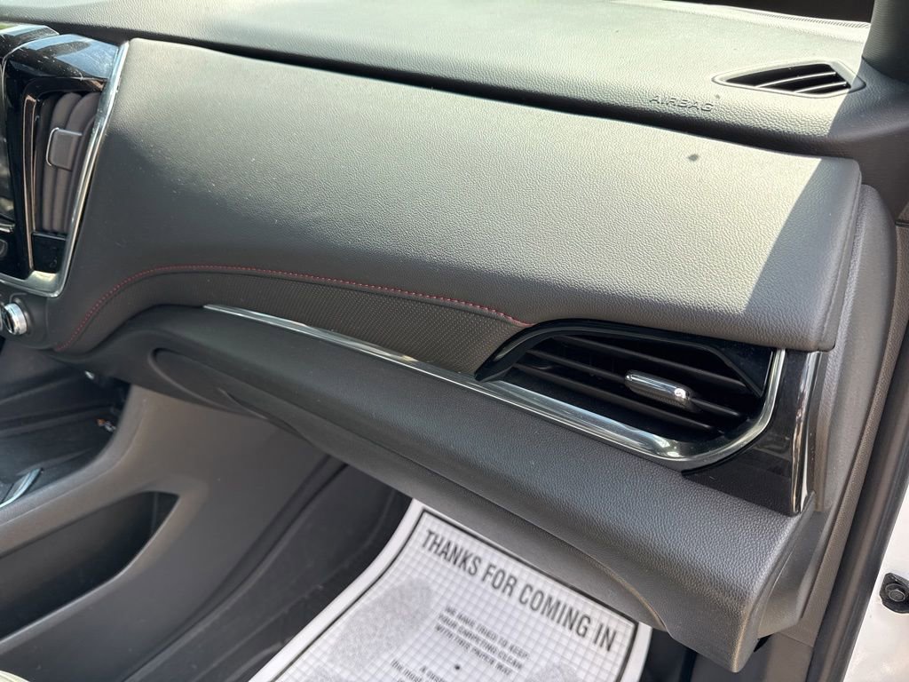 Used 2023 Chevrolet Traverse RS w/ LPO, Floor Liner Package AWD/4WD image 11
