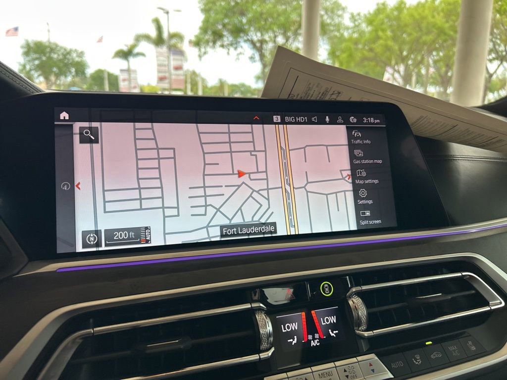 Used 2022 BMW X7 M50i w/ Dynamic Handling Package image 10