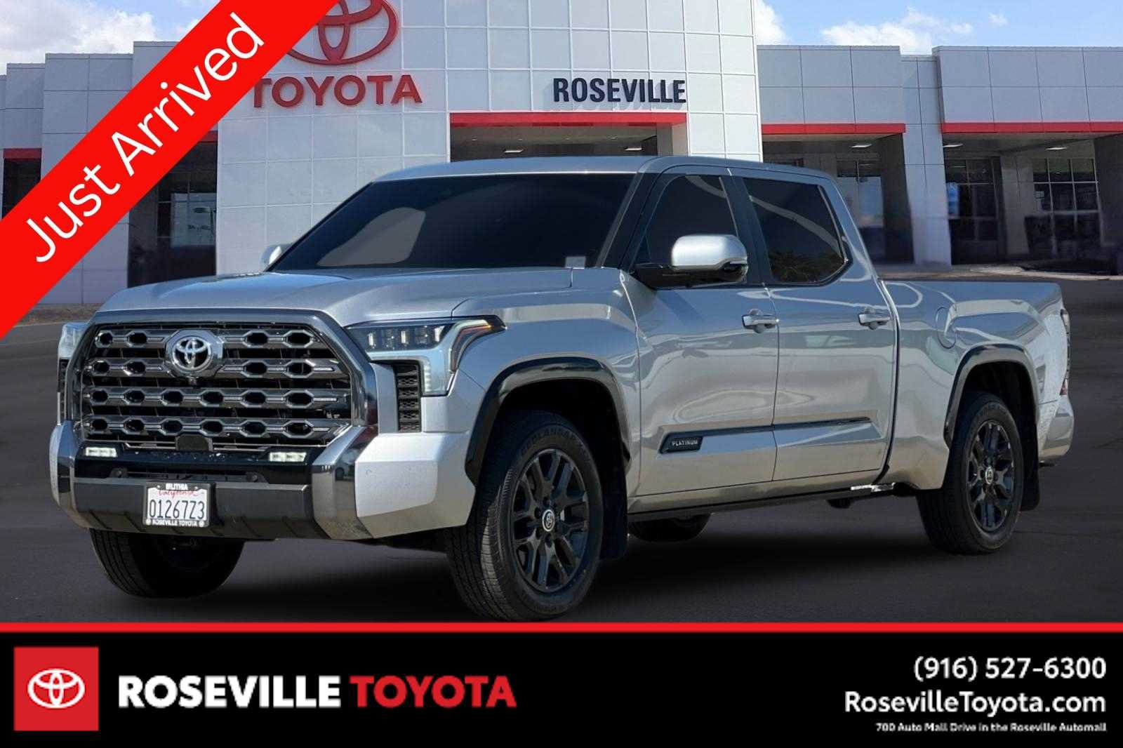 Used 2024 Toyota Tundra Platinum AWD/4WD image 1
