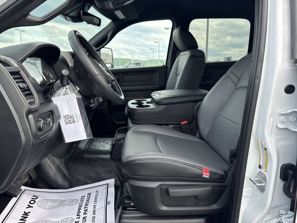New 2026 RAM 5500 Tradesman AWD/4WD image 11