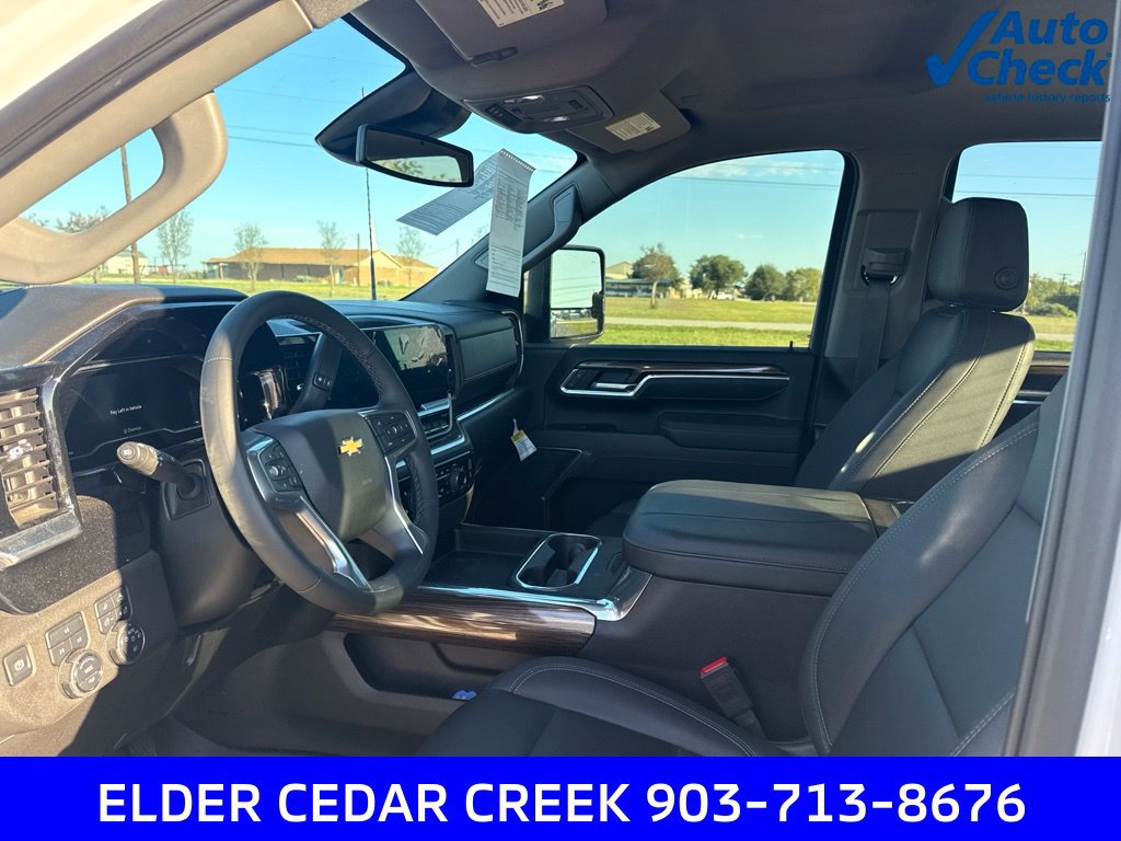 Used 2025 Chevrolet Silverado 2500 LT w/ Texas Edition AWD/4WD image 13