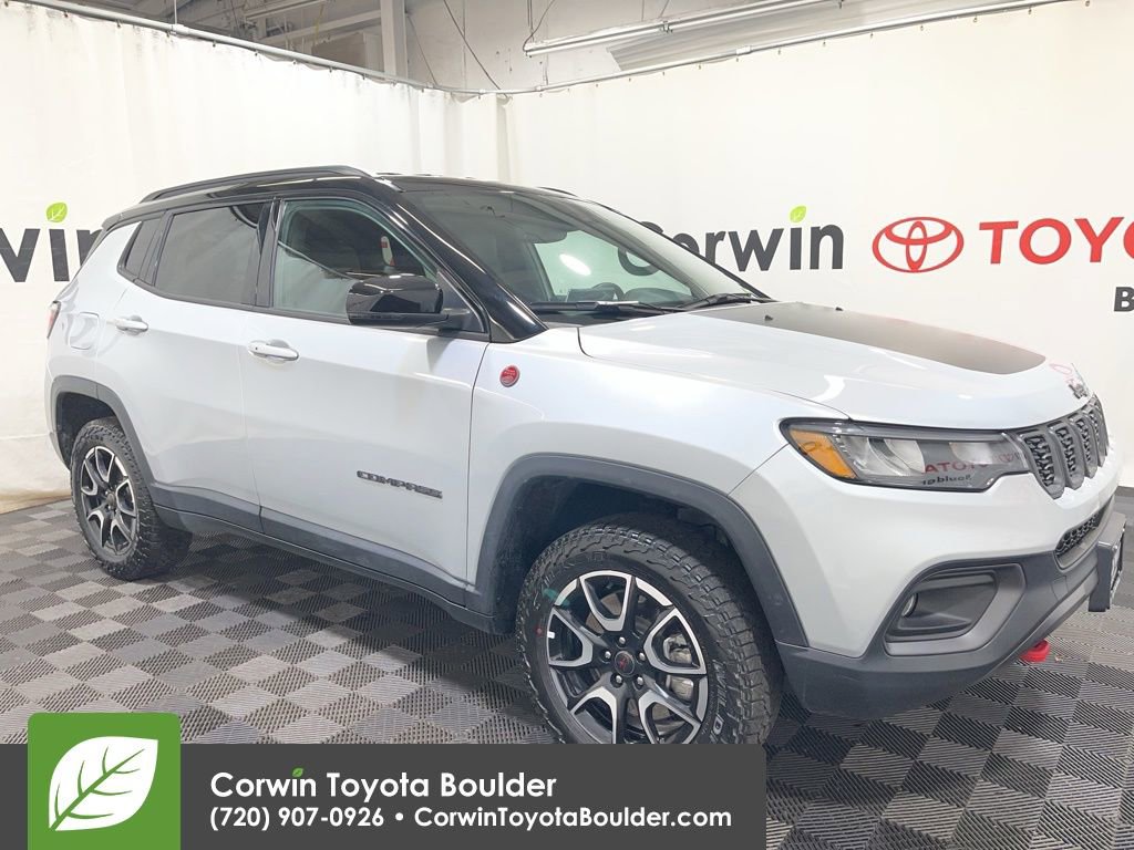 Used 2025 Jeep Compass Trailhawk