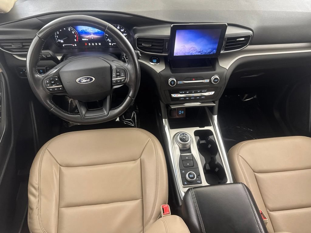 Used 2020 Ford Explorer XLT w/ Equipment Group 202A AWD/4WD image 25