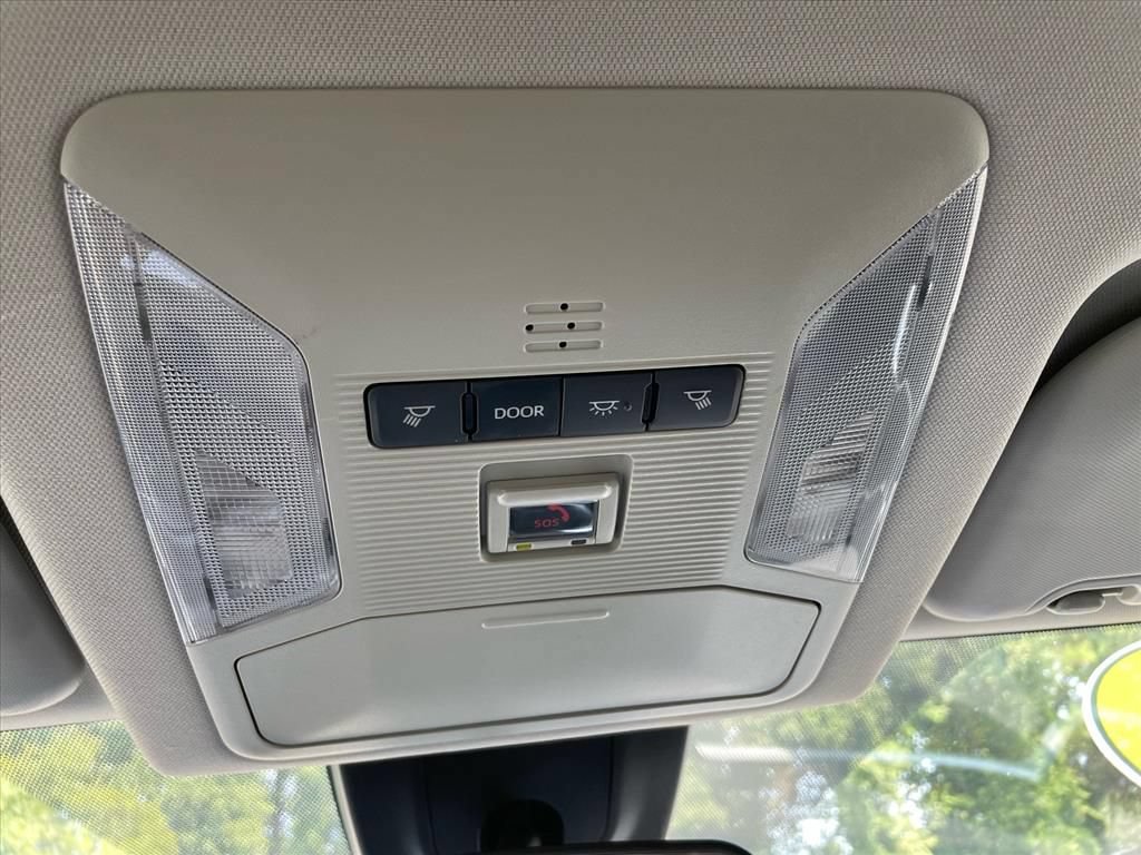 Used 2023 Toyota RAV4 LE FWD image 10