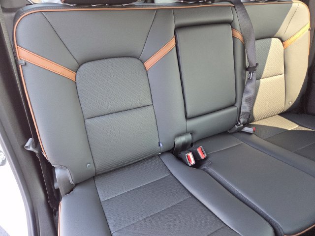 New 2026 GMC Canyon AT4 w/ AT4 Premium Package AWD/4WD image 20