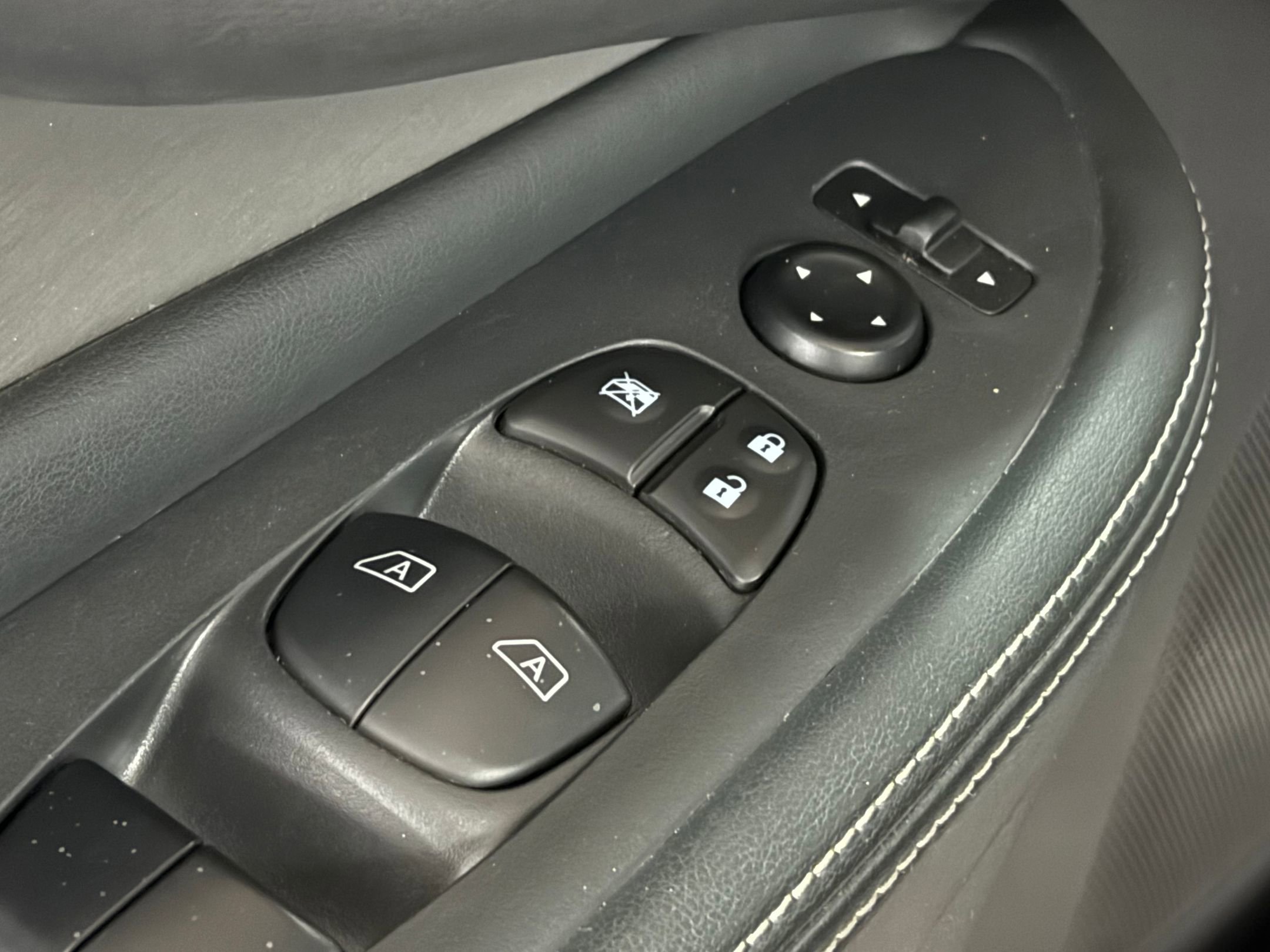 Used 2020 Nissan Murano SV image 20