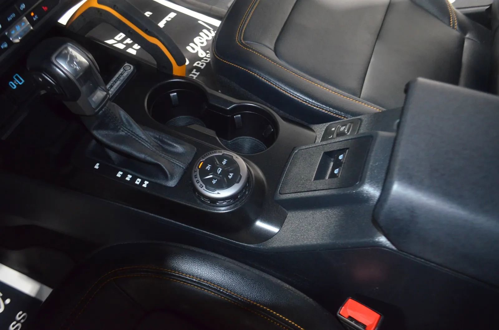 Used 2021 Ford Bronco Badlands image 32