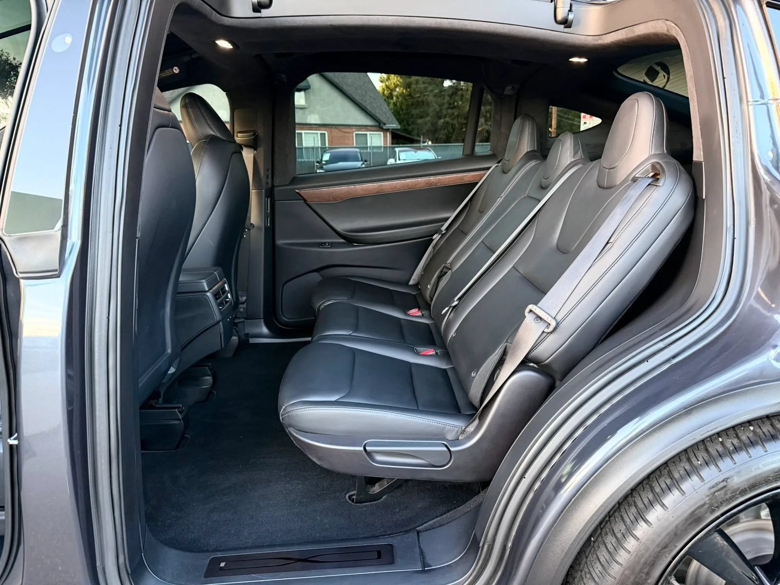 Used 2021 Tesla Model X Long Range AWD/4WD image 14