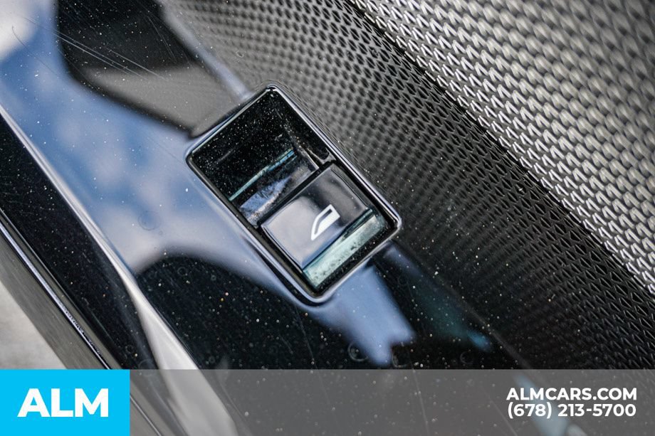 Used 2024 BMW 740i xDrive AWD/4WD image 57