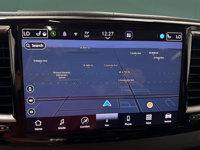 Used 2025 Chrysler Pacifica Limited FWD image 24