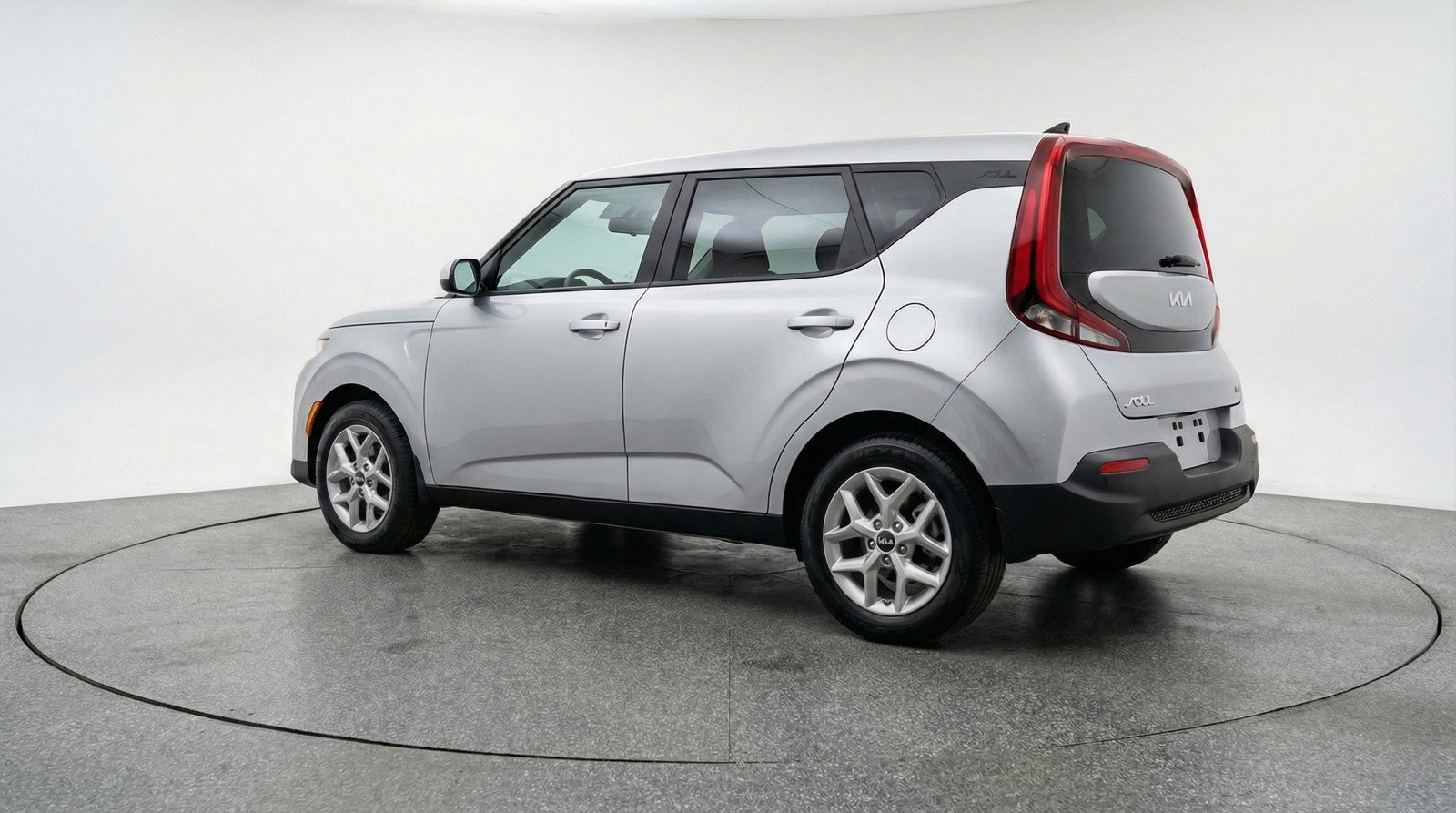 Used 2025 Kia Soul FWD image 6