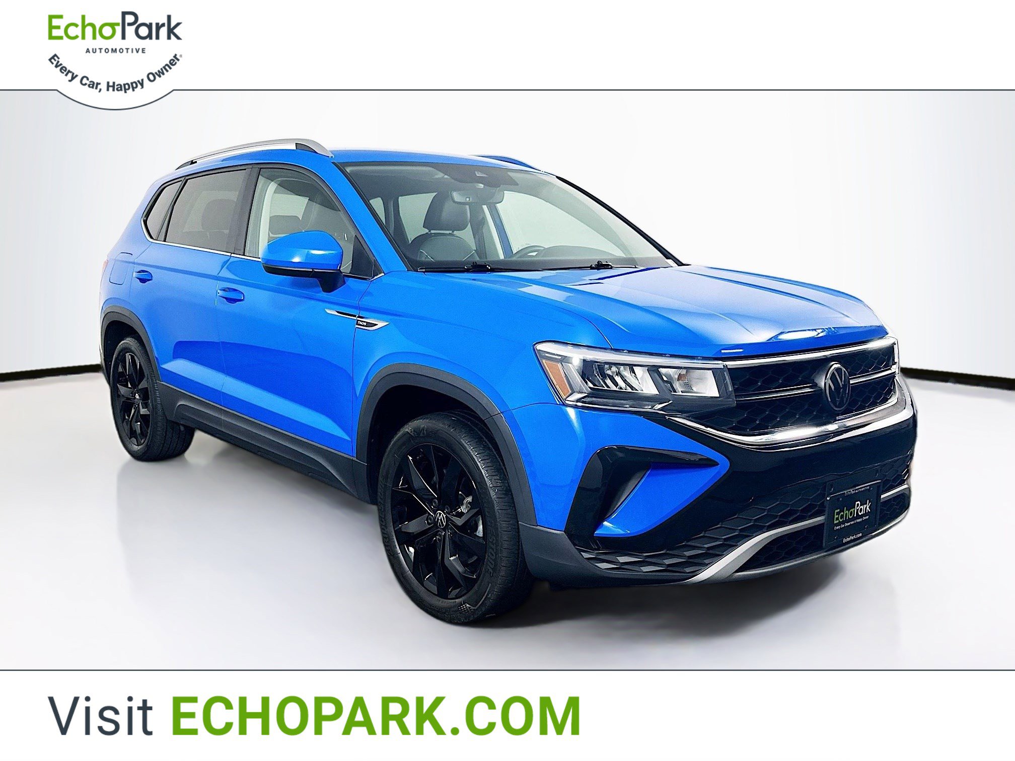 Used 2023 Volkswagen Taos SE w/ Black Wheel Package