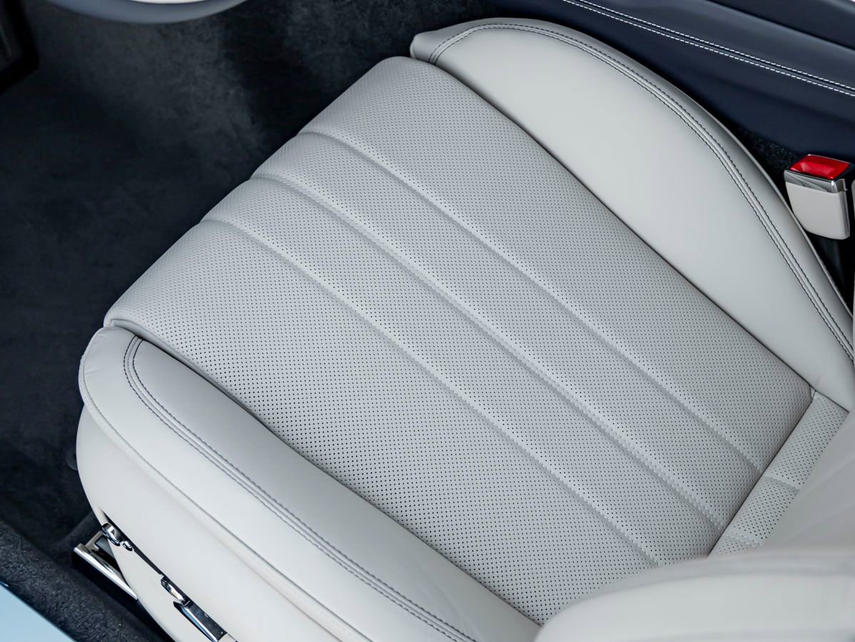 Used 2026 Bentley Flying Spur Plug-In Hybrid AWD/4WD image 19