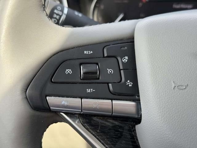Used 2020 Cadillac XT6 Premium Luxury AWD/4WD image 27