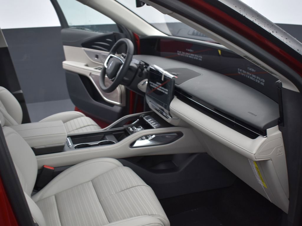 New 2026 Lincoln Nautilus Reserve image 18