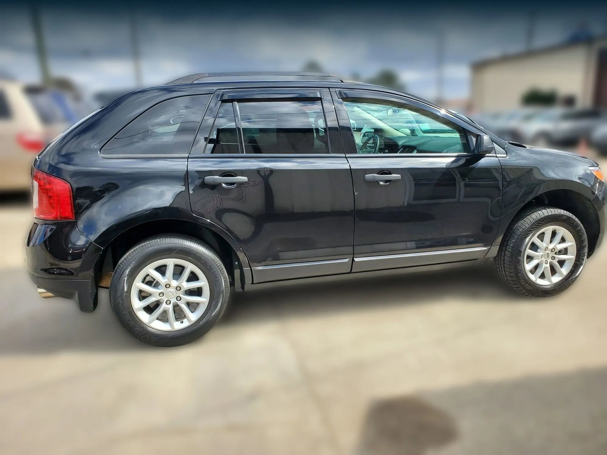 Used 2013 Ford Edge SE FWD image 12