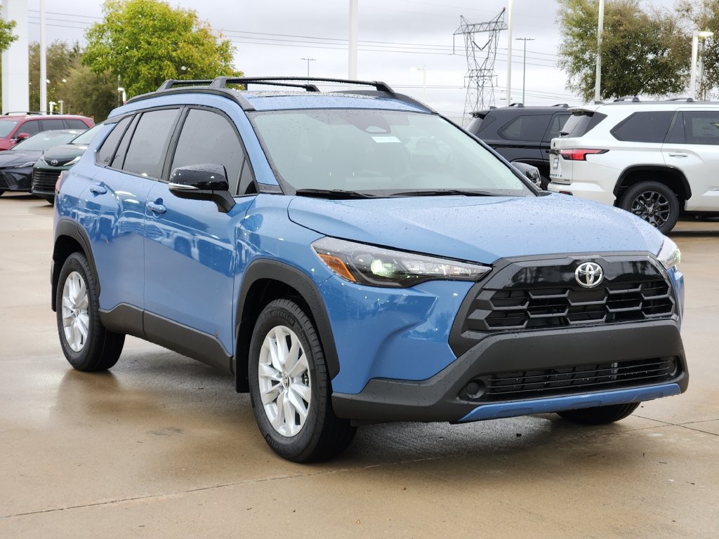New 2026 Toyota Corolla Cross LE FWD image 3