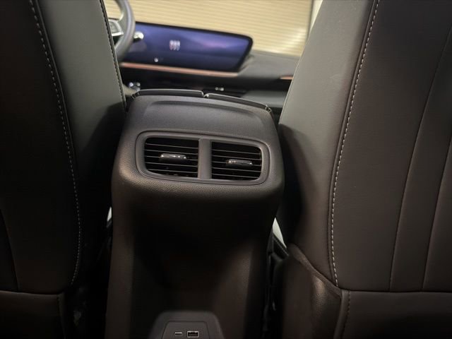 Used 2025 Buick Envision Sport Touring image 22