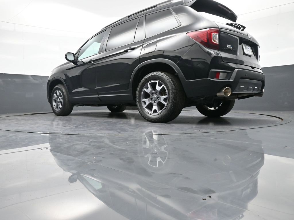 Certified 2022 Honda Passport TrailSport image 32
