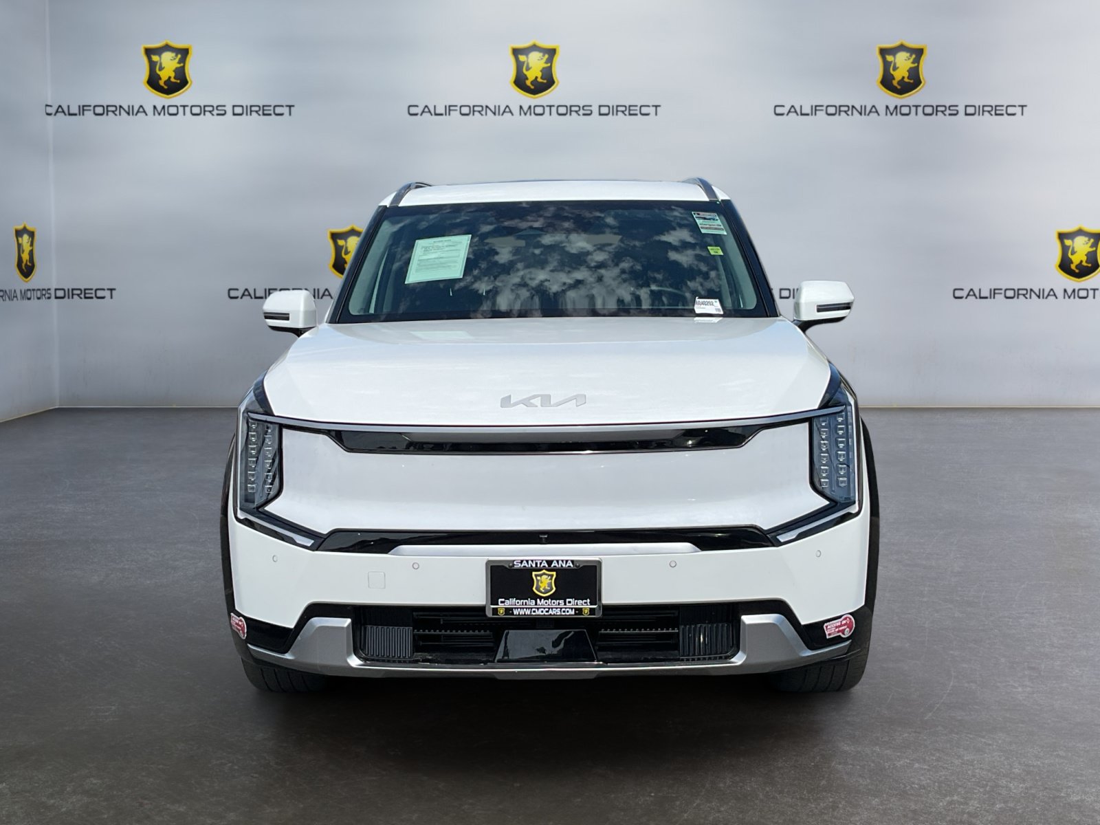 Used 2024 Kia EV9 Land AWD/4WD image 2