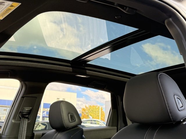 New 2025 Acura RDX SH-AWD image 13