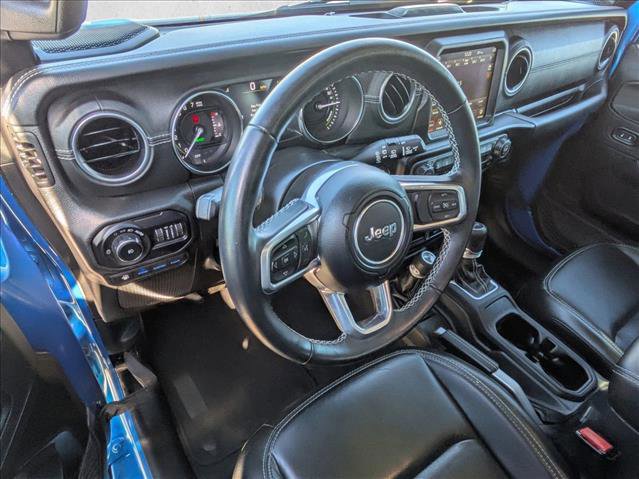 Used 2022 Jeep Wrangler Unlimited Sahara w/ Cold Weather Group image 10