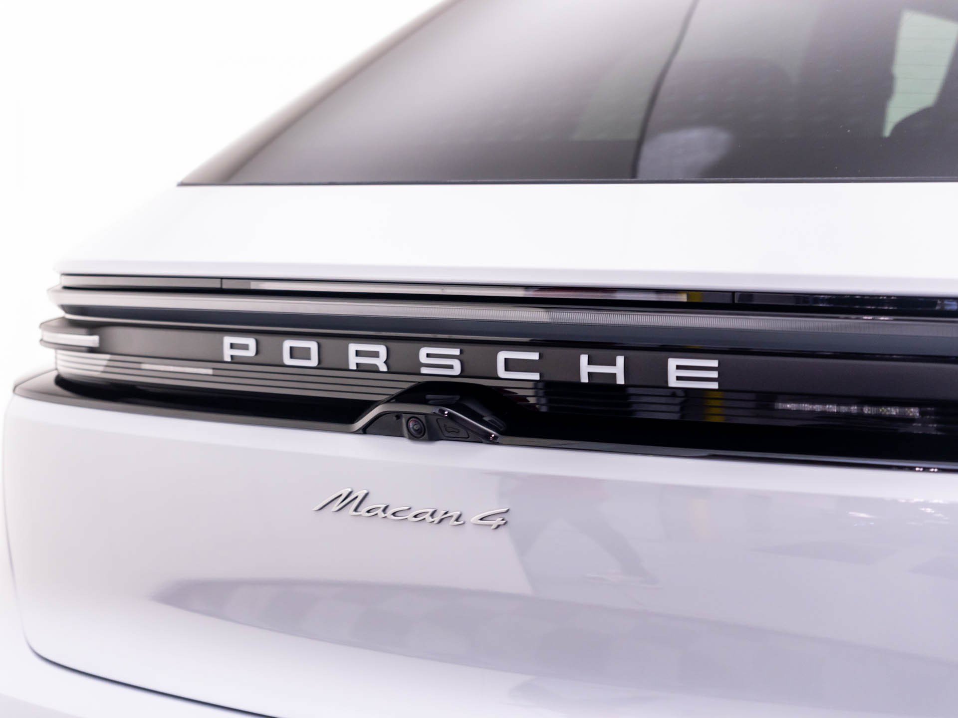 New 2026 Porsche Macan 4 Electric AWD/4WD image 34