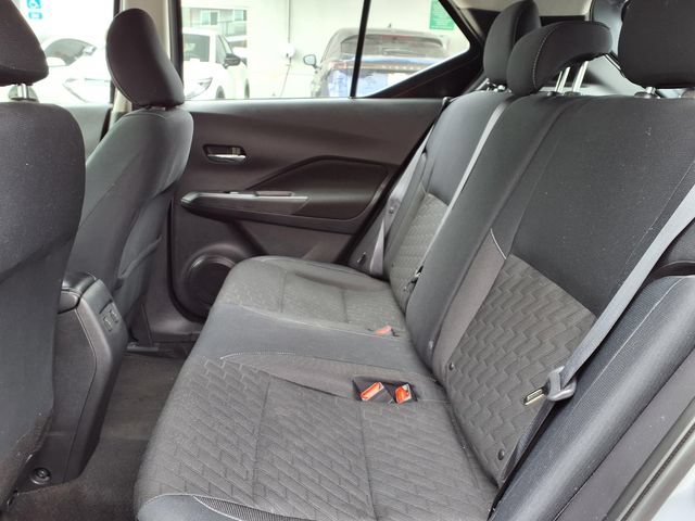 Used 2023 Nissan Kicks SV FWD image 17
