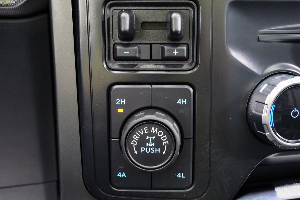 Used 2024 Ford F150 Lariat w/ Equipment Group 502A High AWD/4WD image 29