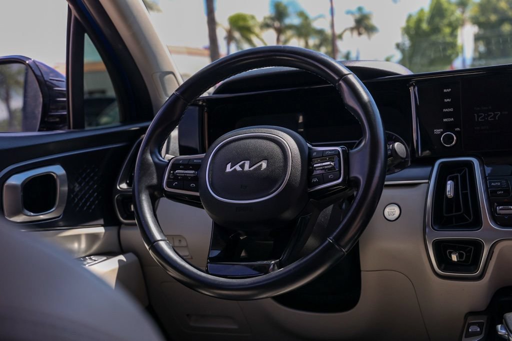 Used 2023 Kia Sorento S w/ Panoramic Sunroof Package FWD image 24