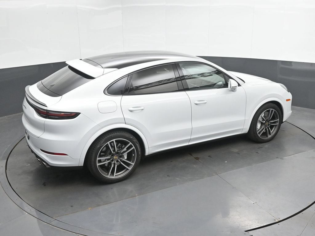 Used 2023 Porsche Cayenne Turbo AWD/4WD image 32