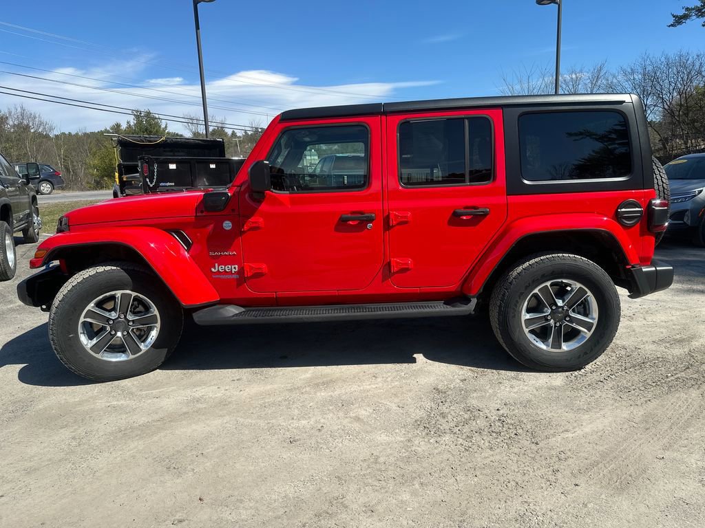 Used 2022 Jeep Wrangler Unlimited Sahara image 2