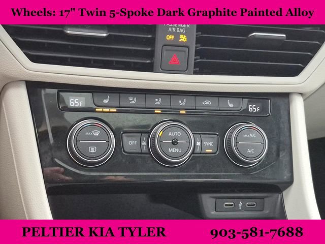 Used 2023 Volkswagen Jetta SE w/ Panoramic Sunroof Package FWD image 37