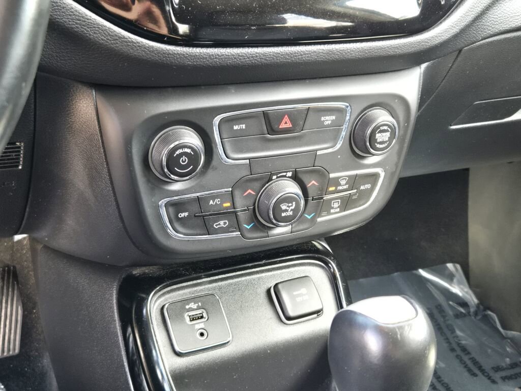 Used 2019 Jeep Compass Altitude image 27