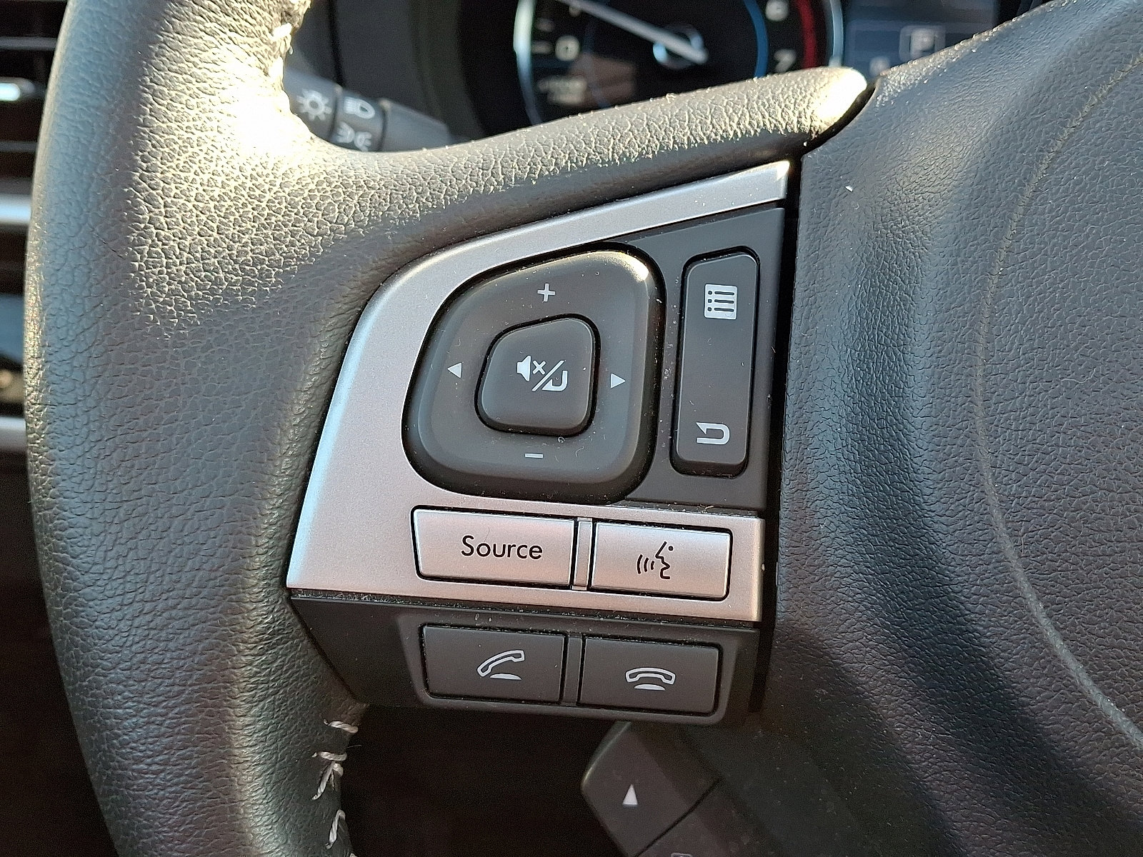 Used 2017 Subaru Forester 2.5i Touring image 21