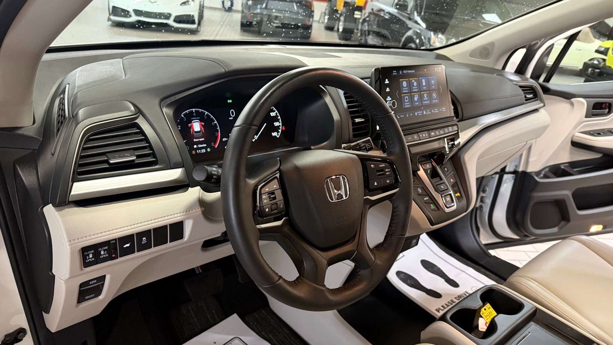 Used 2025 Honda Odyssey EX-L image 33