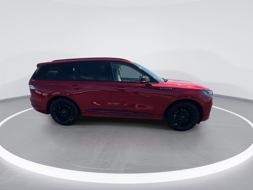 New 2026 Lincoln Aviator Reserve AWD/4WD image 2