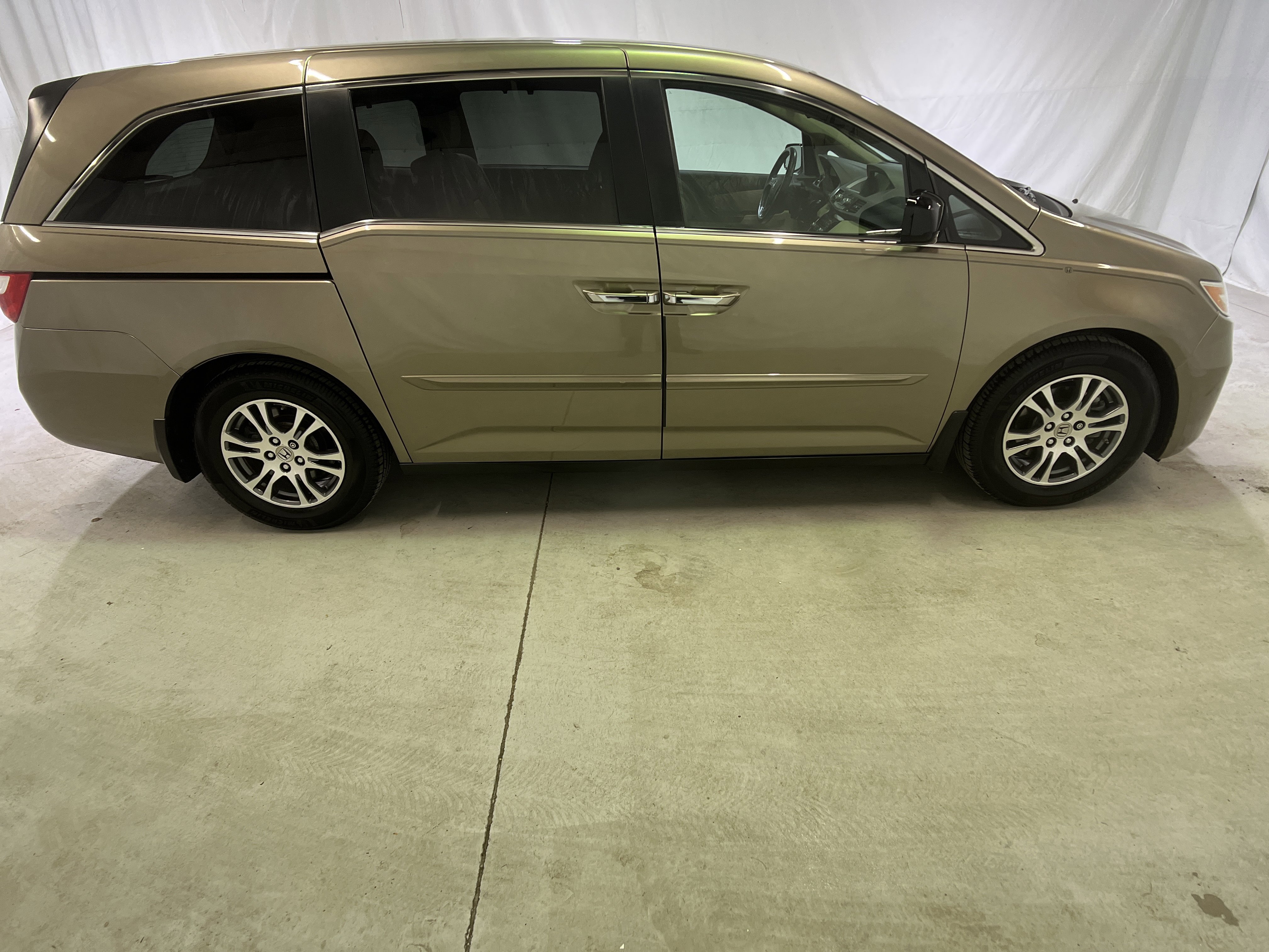 Used 2013 Honda Odyssey EX-L image 12