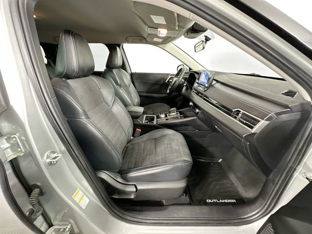 Used 2023 Mitsubishi Outlander SE AWD/4WD image 28