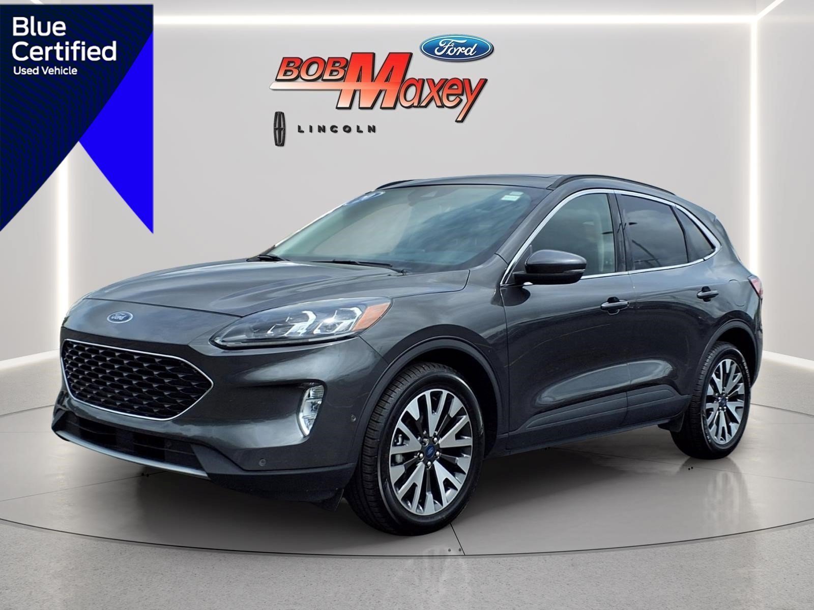 Used 2020 Ford Escape Titanium AWD/4WD image 1